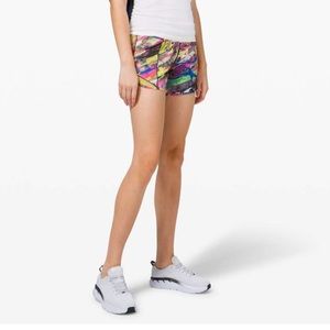 Lululemon Hotty Hot Short II *Tall